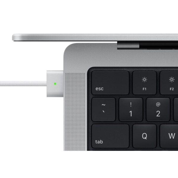لپ تاپ اپل MacBook Air M3 ظرفیت ۲۵۶ گیگابایت رم ۸ گیگابایت سایز ۱۵.۳ اینچ ۲۰۲۴