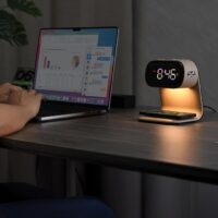 ساعت رومیزی و شارژر وایرلس گرین لاین Green Lion Bedside Clock Wireless Charger